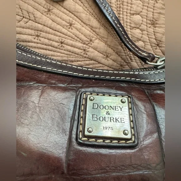 Dooney And Bourke Croc Embossed Hobo Shoulder - Picture 10 of 15